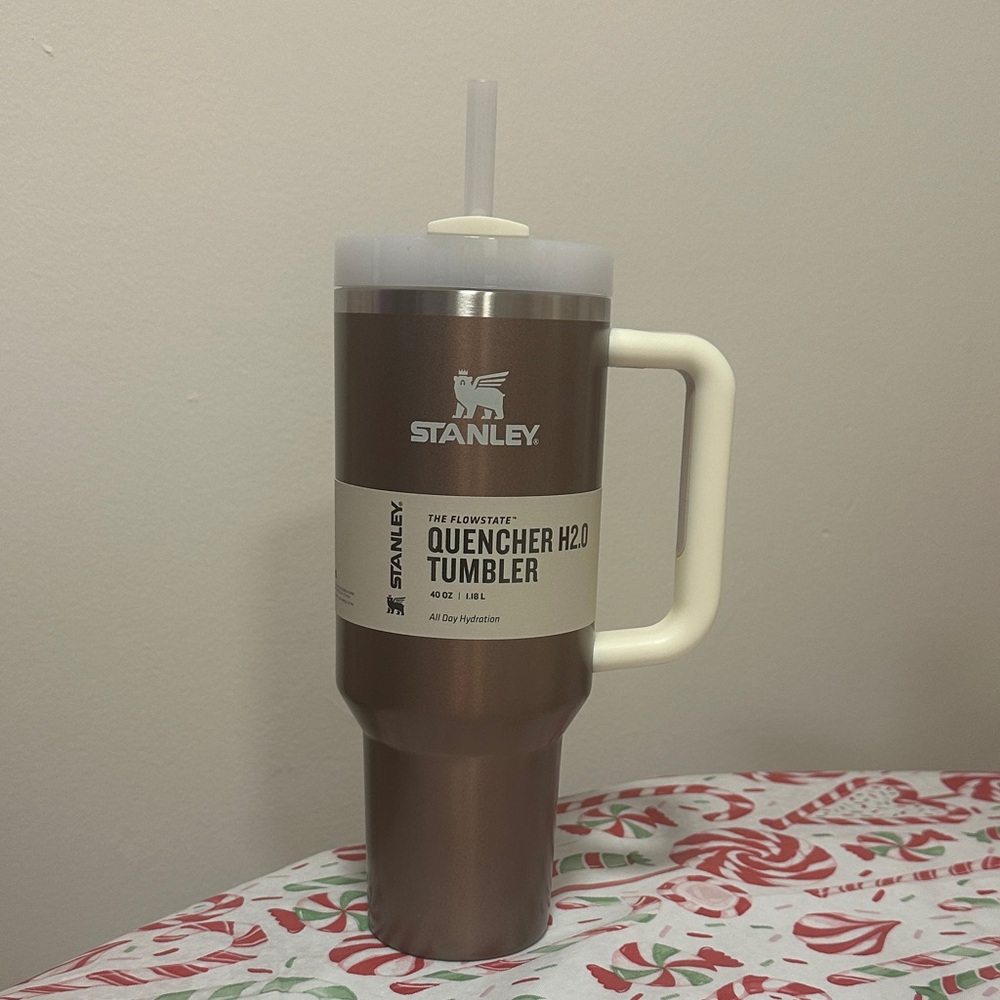 Stanley Quencher H2.0 Tumbler Flow State - Rose Quartz Glow (Brand New in Box)